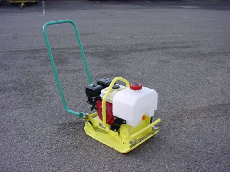 Location Plaque vibrante AMMANN AVP 1240